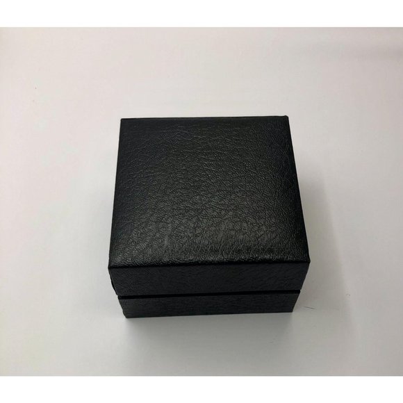 New In Plastic Watch No Defects Fully Functional - Picture 4 of 8